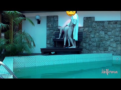❤️ Bosi fton shërbëtoren në pishinë, por nuk mundi t'i rezistonte një nxehtësie ❤️ Video qij tek ne sq.sexindrag.ru